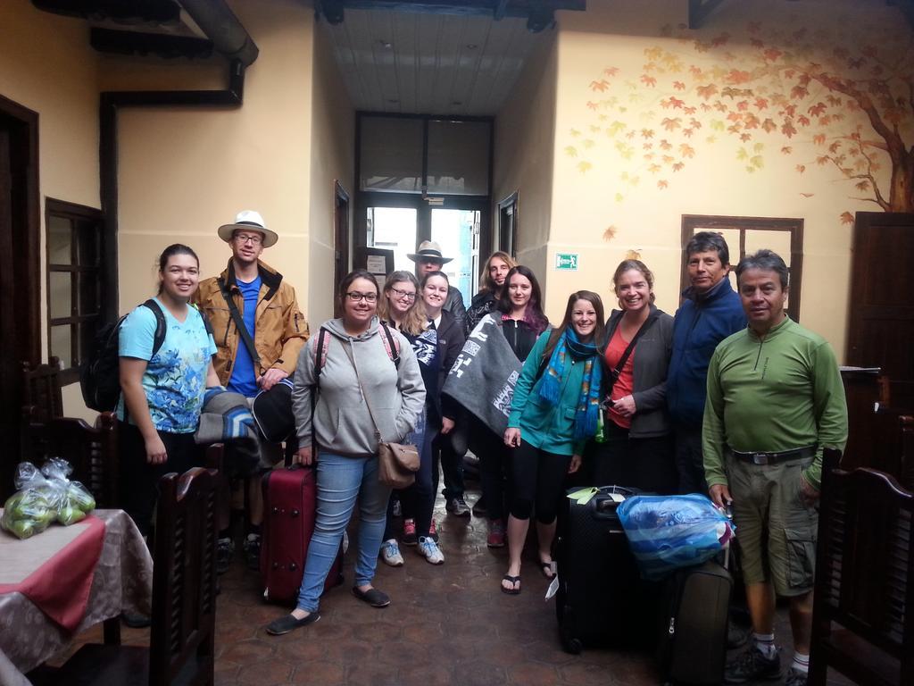 Hotel Calle Angosta Cuenca Exterior photo